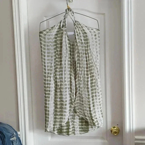 Beach Wrap/ Skirt/ Dress - Picture 1 of 6